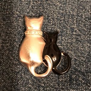 SOLD-Vintage Carollee? Cat and kitten brooch